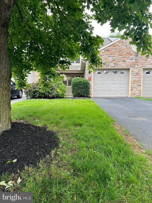 415 Alexandria Ct, MARIETTA, PA, 17547-9250 | Card Image