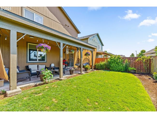 1972 Adelman Loop, House other with 3 bedrooms, 3 bathrooms and 2 parking in Eugene OR | Image 32
