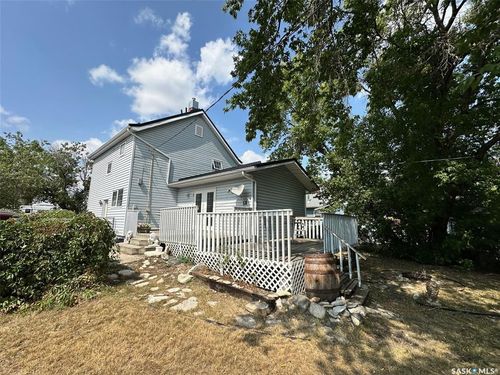 320 Prince St, Hudson Bay, SK, S0E0Y0 | Card Image