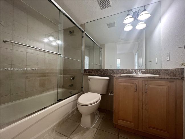 APT-174 - 151 Ne 16 Th Ave, Condo with 2 bedrooms, 2 bathrooms and null parking in Fort Lauderdale FL | Image 11