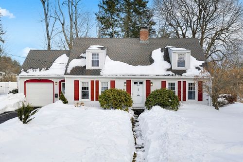 12 Gates Rd, Shrewsbury, MA, 01545-2329 | Card Image