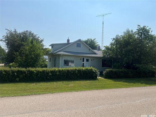 206 2nd Ave E, Porcupine Plain, SK, S0E1H0 | Card Image