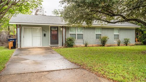 2312 Devonshire Dr, Austin, TX, 78723-2028 | Card Image
