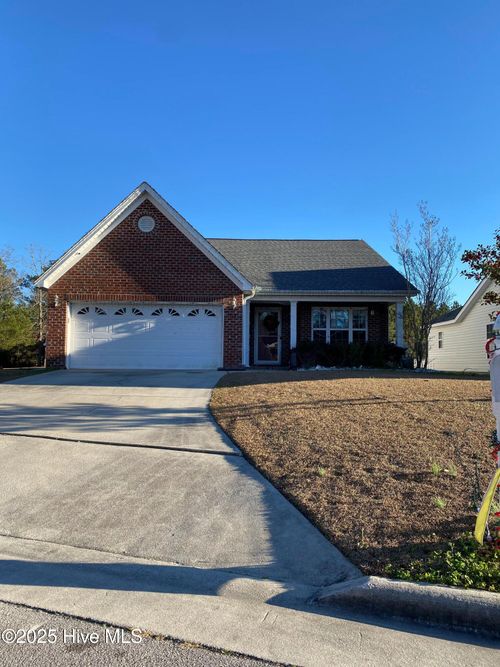 110 Jubilee Pl, New Bern, NC, 28560-8950 | Card Image