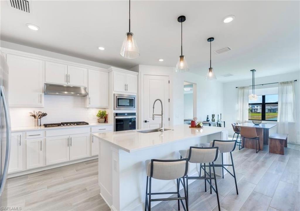 Residential Lease in ESTERO 3