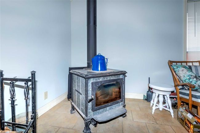 Wood burning stove | Image 25