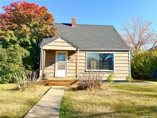 1592 99th St, North Battleford, SK, S9A0R3 | Card Image