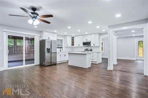 1095 Johnson Cir, Lawrenceville, GA, 30046-9320 | Card Image