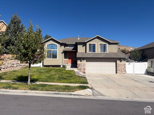 8620 W Equinox Cir, Copperton, UT, 84006-1211 | Card Image
