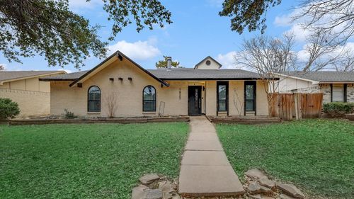 1825 Arundel Dr, Carrollton, TX, 75007-3011 | Card Image