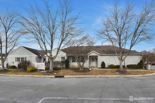 277 Nighthawk Dr, Monroe, NJ, 08831-5543 | Card Image