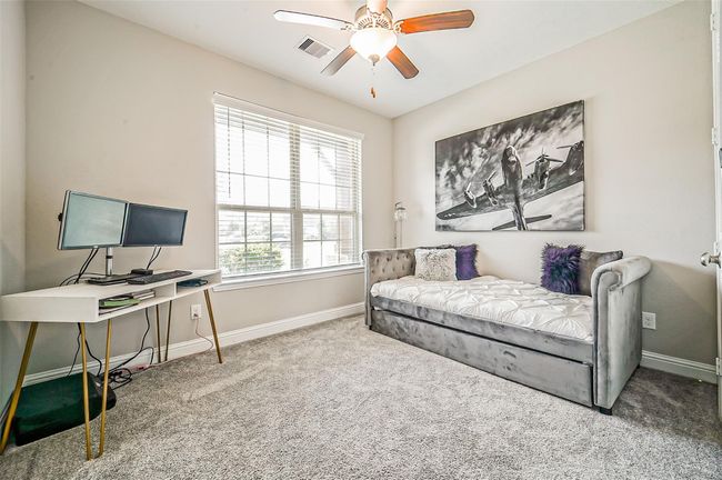 9507 Carson Ln, House other with 5 bedrooms, 3 bathrooms and 2 parking in Iowa Colony TX | Image 8