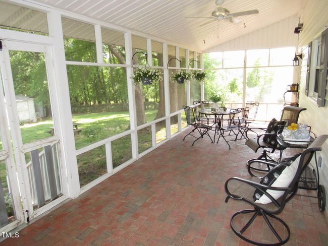 Screen porch | Image 37