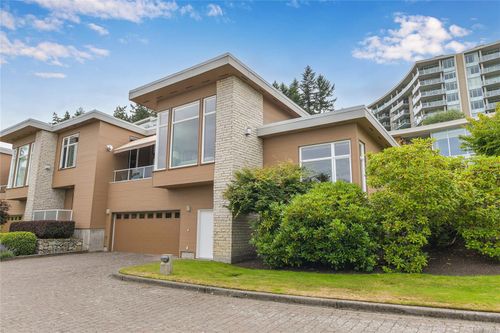 763 Sayward Hill Terr, Saanich, BC, V8Y3K1 | Card Image