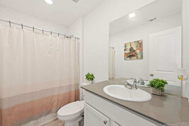 10707 Sweepback Trail, House other with 4 bedrooms, 3 bathrooms and null parking in Converse TX | Image 13