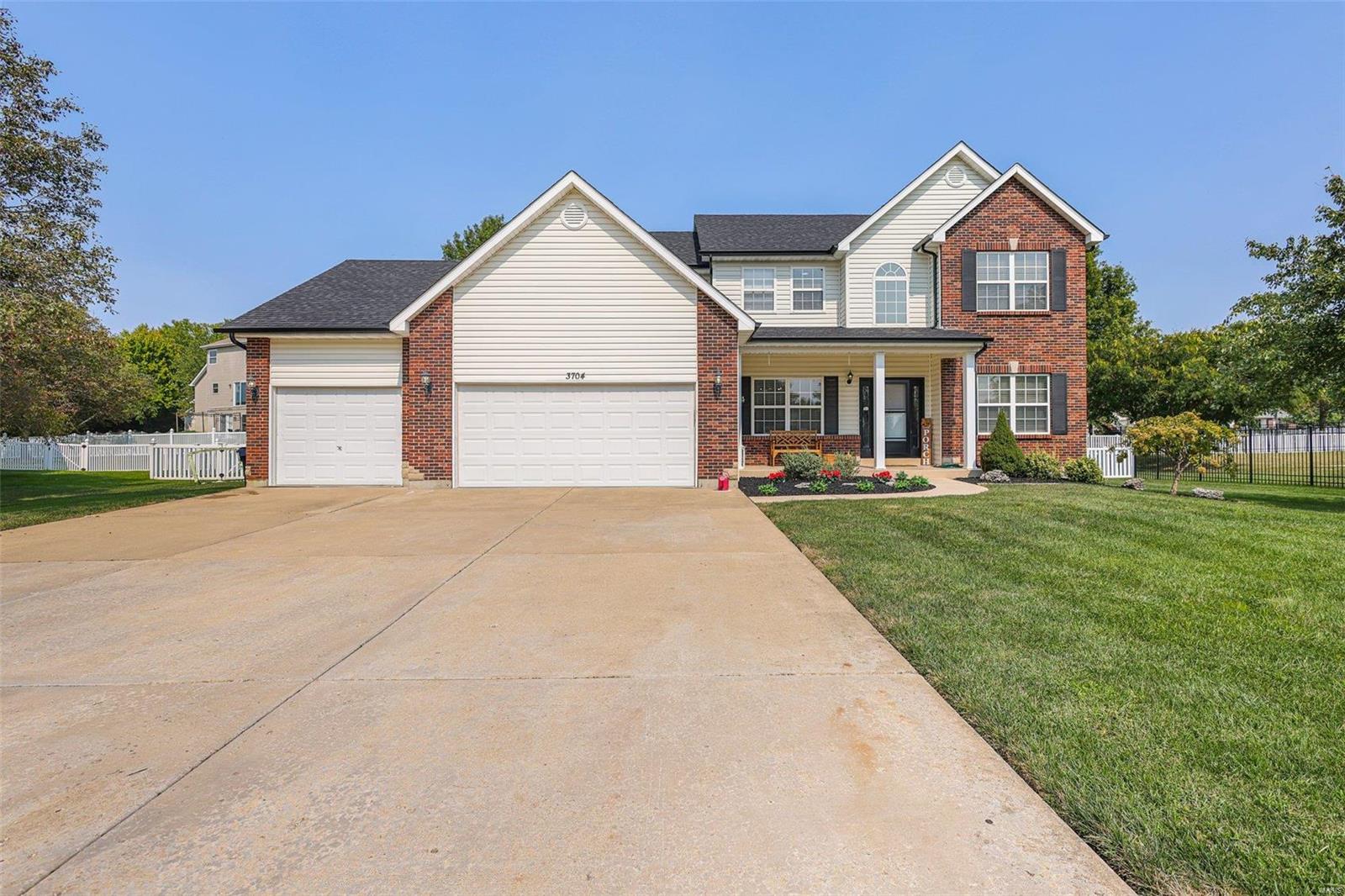 Bedford Pointe Ct, Wentzville, MO 63385