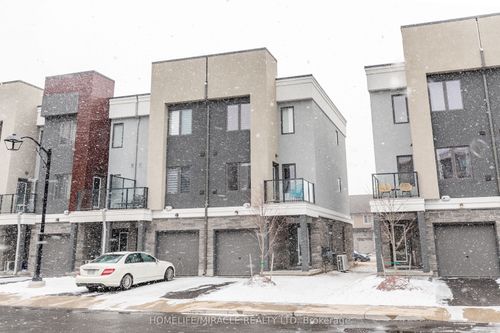 5-115 Shoreview Pl, Stoney Creek, ON, L8E0K4 | Card Image