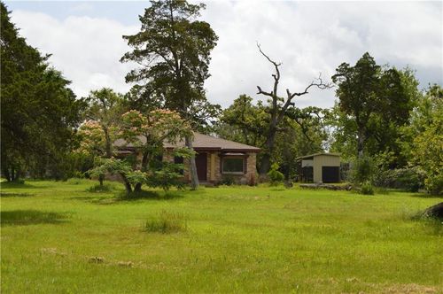137 Colorado Cir, Cedar Creek, TX, 78612-3112 | Card Image
