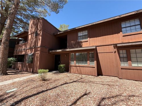 5923 Laredo St, Las Vegas, NV, 89146-5315 | Card Image