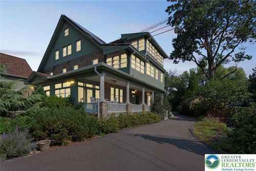 313 Edgewood Dr, AMBLER, PA, 19002-4300 | Card Image