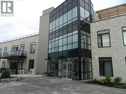 220-85 Morrell St, Brantford, ON, N3T4J6 | Card Image