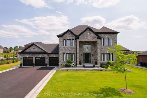 39 Mckeown St, Thornton, ON, L0L2N0 | Card Image