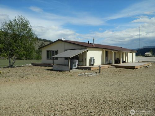 29 Duck Flats Rd, Tonasket, WA, 98855-9346 | Card Image
