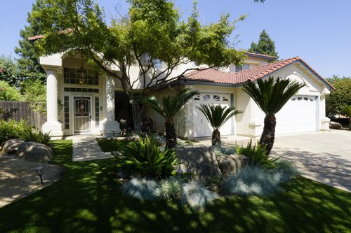 742 N Marion Ave, Clovis, CA, 93611-0356 | Card Image