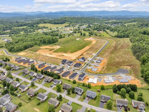 622 Cherry Marie Dr, Jonesborough, TN, 37659-2325 | Card Image