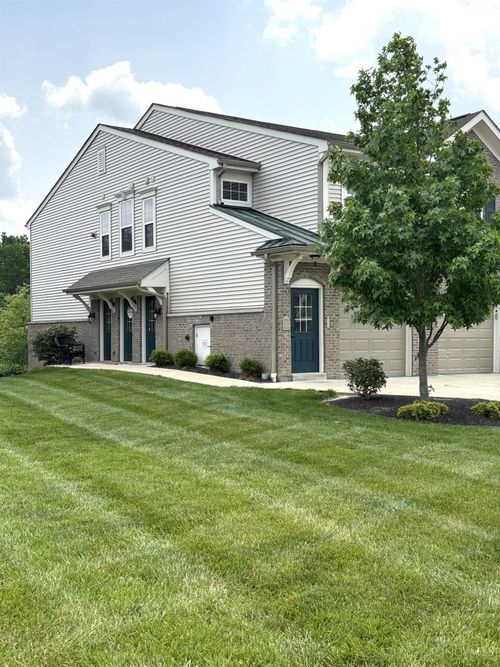 4572 Saddlecloth Ct, Batavia, OH, 45103-7572 | Card Image