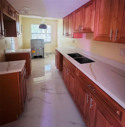 335-3101 Nw 47th Ter, Lauderdale Lakes, FL, 33319-6605 | Card Image