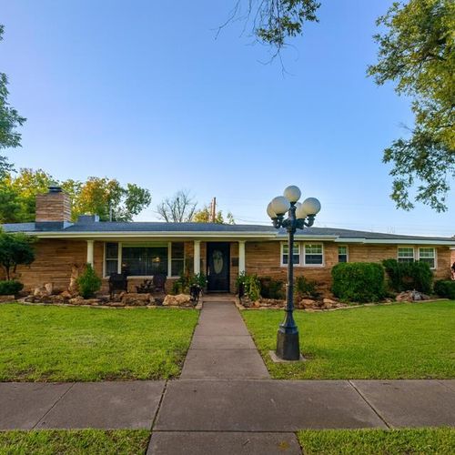 2705 35th St, Snyder, TX, 79549-5209 | Card Image