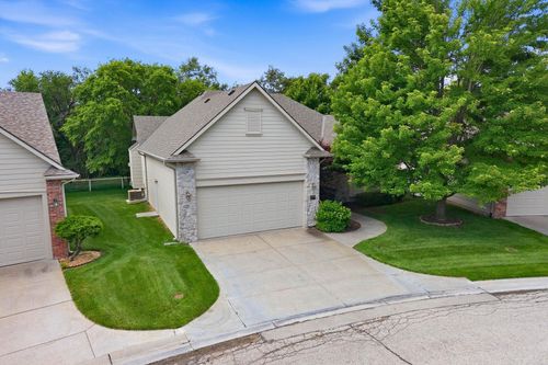 13505 W Links St, Wichita, KS, 67235-8043 | Card Image