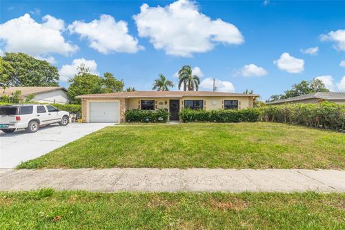 539 Sabal Palm Dr, Lake Park, FL, 33403-2223 | Card Image