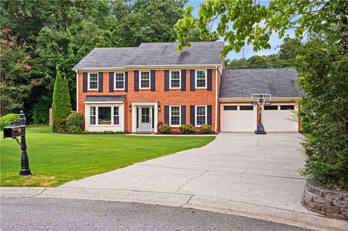 663 Parkcrest Pl Ne, Marietta, GA, 30068-4252 | Card Image