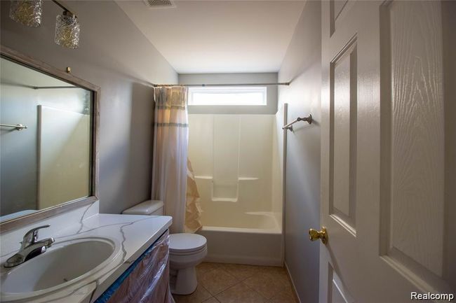 1058 Arthur Dr, House other with 4 bedrooms, 3 bathrooms and null parking in Troy MI | Image 19
