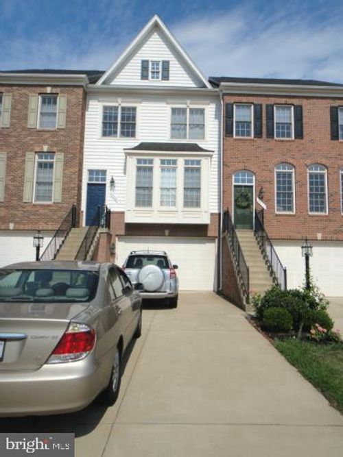 6866 Witton Cir, GAINESVILLE, VA, 20155-4420 | Card Image