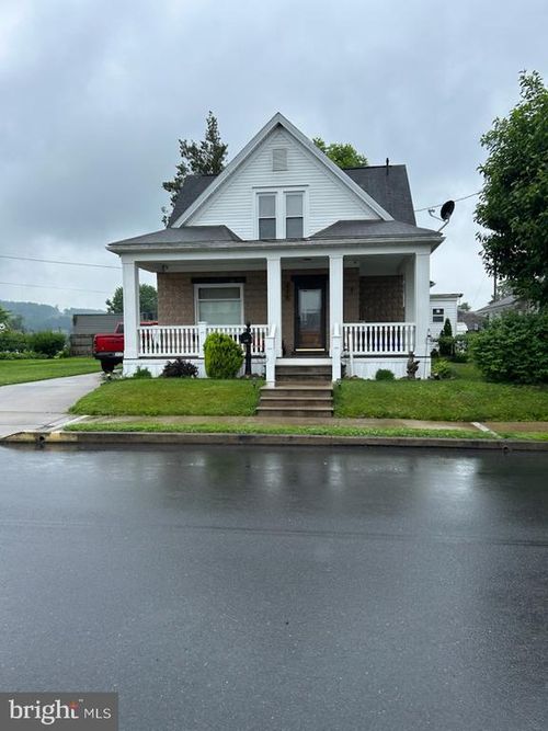 430 S Brown St, LEWISTOWN, PA, 17044-2344 | Card Image