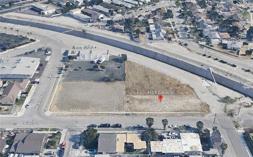 410 E Citrus St, Colton, CA, 92324 | Card Image