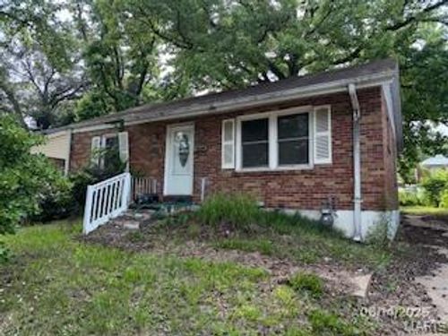 4705 Jordan St, Saint Louis, MO, 63121-3022 | Card Image