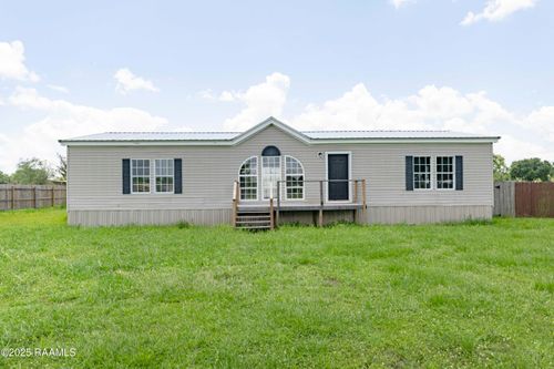 1018 Arlene Boyer Rd, Saint Martinville, LA, 70582-3507 | Card Image