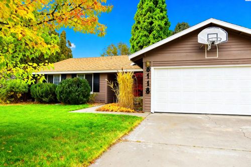 8118 W Falls Pl, Kennewick, WA, 99336-1656 | Card Image