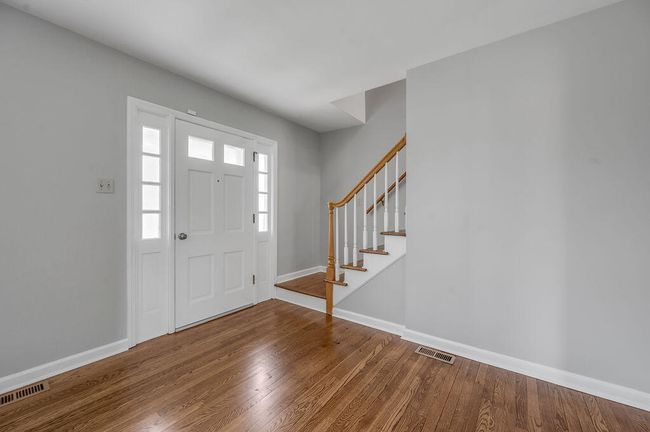 976 Fredericksburg Rd, House other with 4 bedrooms, 2 bathrooms and null parking in Lexington KY | Image 6