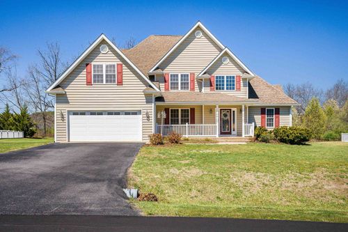 49 Bowmans Run Dr, STUARTS DRAFT, VA, 24477-3065 | Card Image
