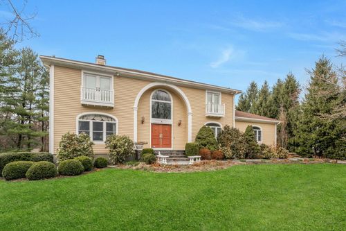 5 Summerland Ln, Briarcliff Manor, NY, 10510-1822 | Card Image