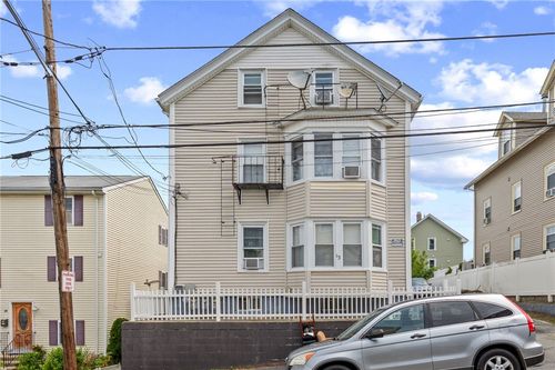 23 Tiffany St, Central Falls, RI, 02863-1781 | Card Image