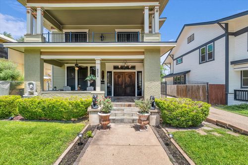 2215 Morrow Ave, Waco, TX, 76707-2869 | Card Image