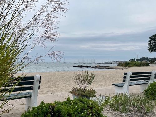 23 Central Ave, Niantic, CT, 06357-2930 | Card Image