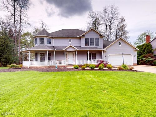 448 Lassiter Dr, Highland Heights, OH, 44143-3612 | Card Image