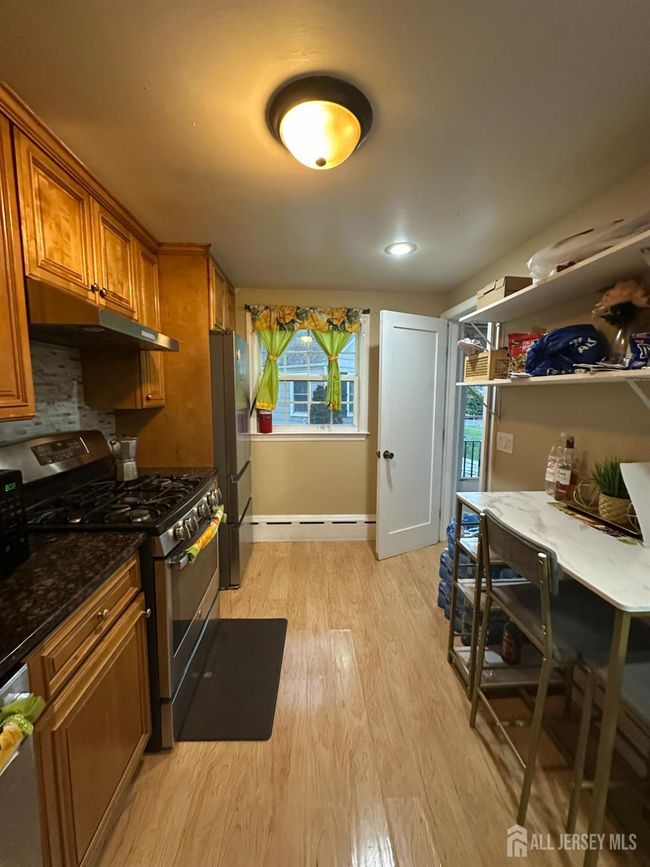 4 Fitzsimmons Ave, House other with 4 bedrooms, 2 bathrooms and null parking in Middlesex NJ | Image 6